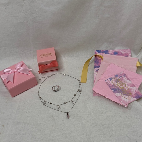 Bisou Lovely Inuyasha ‘Sit Boy’ Necklace and Sesshomaru Stacking Rings Size 6